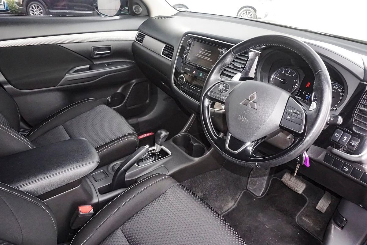 2016 Mitsubishi Outlander XLS ZK