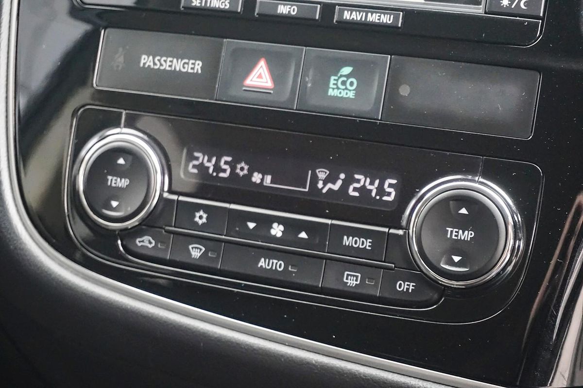2016 Mitsubishi Outlander XLS ZK