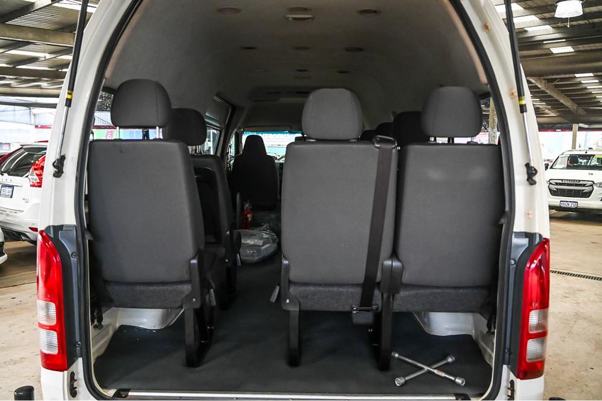 2018 Toyota Hiace Commuter KDH223R