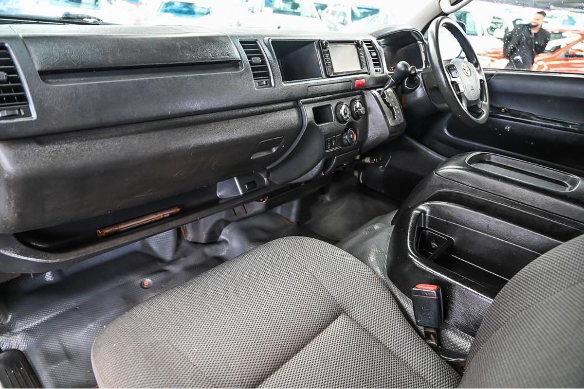 2018 Toyota Hiace Commuter KDH223R