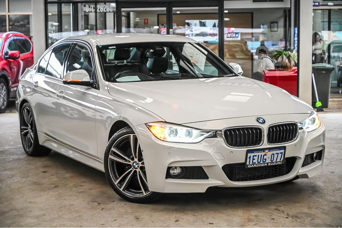 2015 BMW 3 Series 316i Sport Line F30