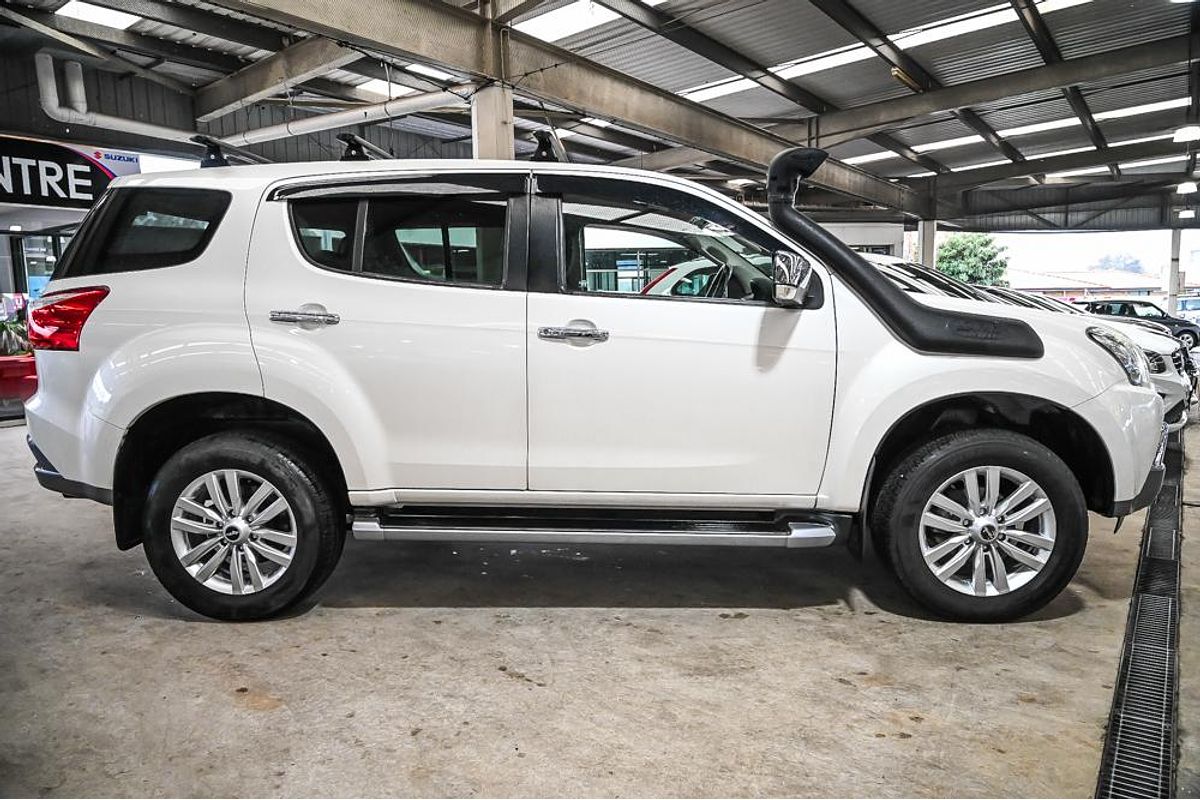 2017 Isuzu MU-X LS-U
