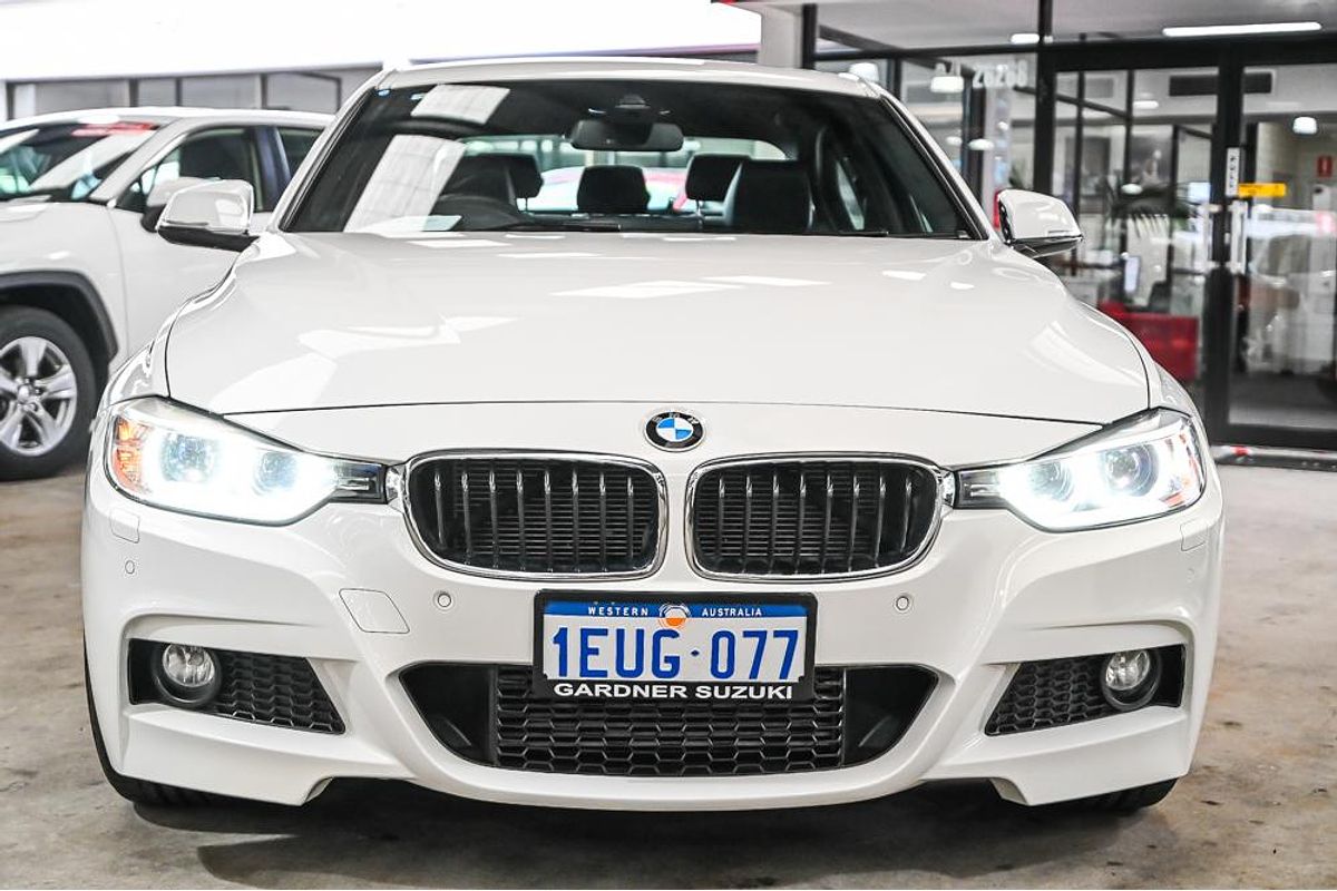 2015 BMW 3 Series 316i Sport Line F30