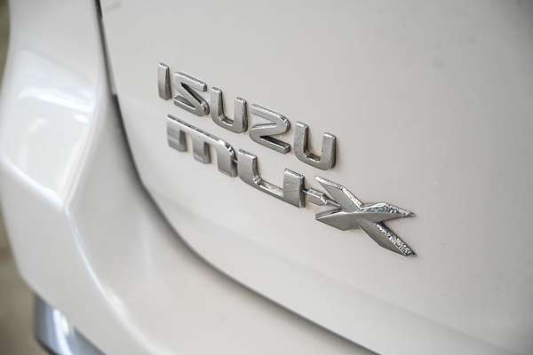 2017 Isuzu MU-X LS-U