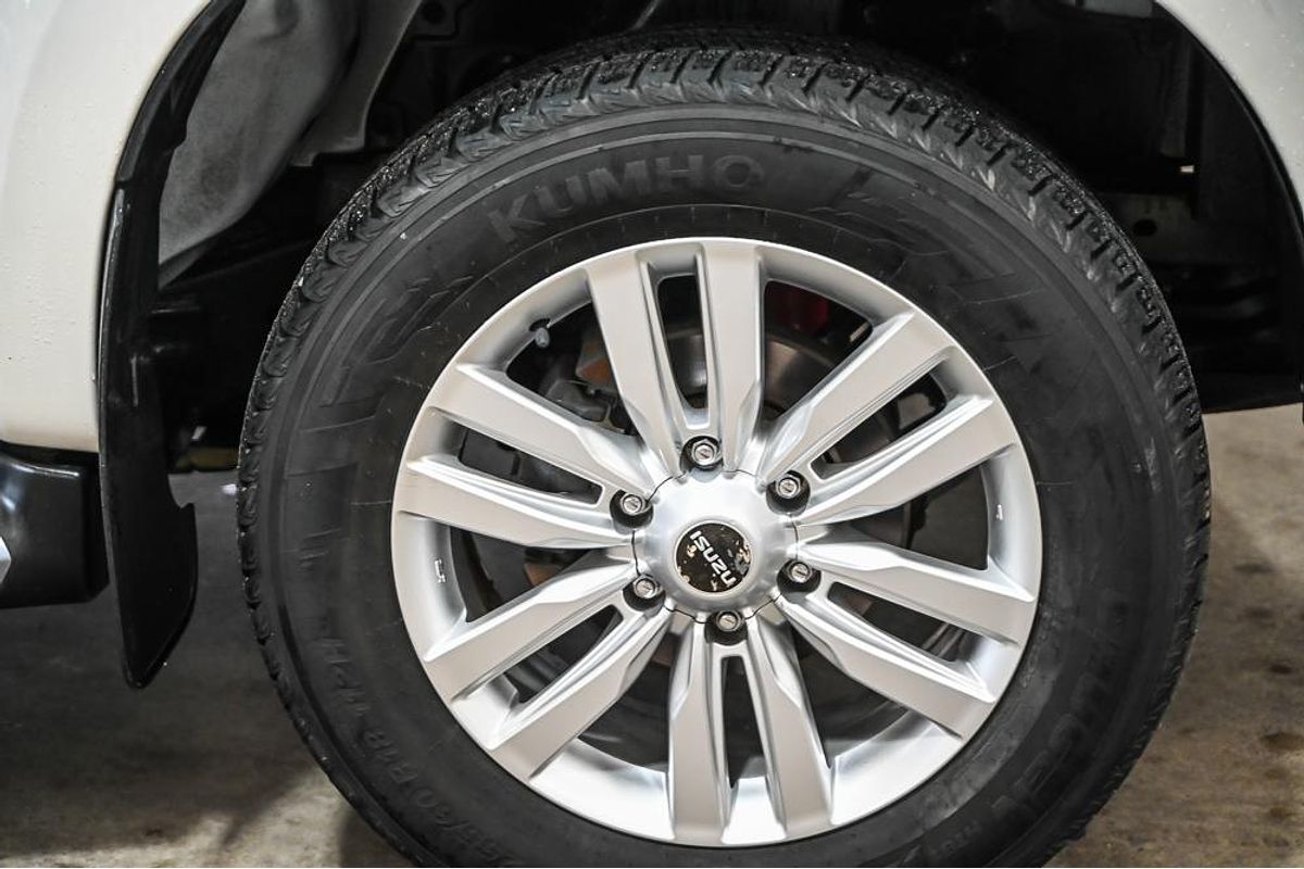 2017 Isuzu MU-X LS-U