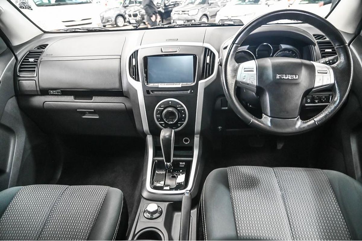 2017 Isuzu MU-X LS-U
