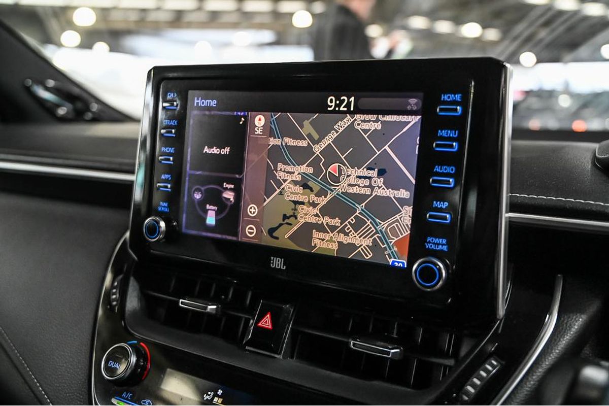 2020 Toyota Corolla ZR Hybrid ZWE211R