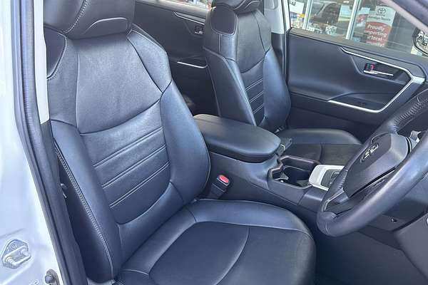 2021 Toyota RAV4 Cruiser AXAH52R