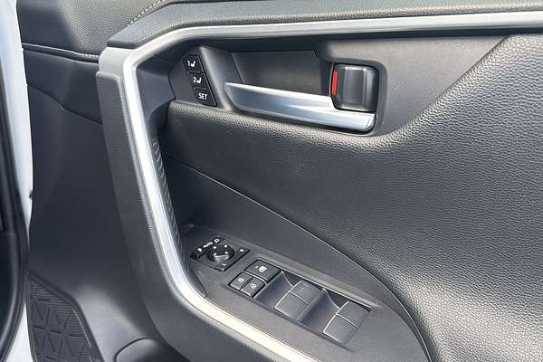 2021 Toyota RAV4 Cruiser AXAH52R
