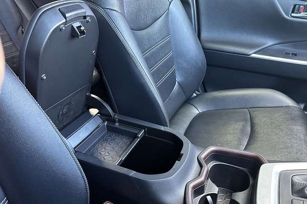2021 Toyota RAV4 Cruiser AXAH52R
