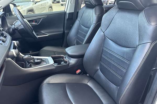 2021 Toyota RAV4 Cruiser AXAH52R