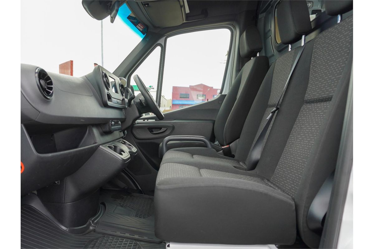 2022 Mercedes-Benz Sprinter 314CDI VS30
