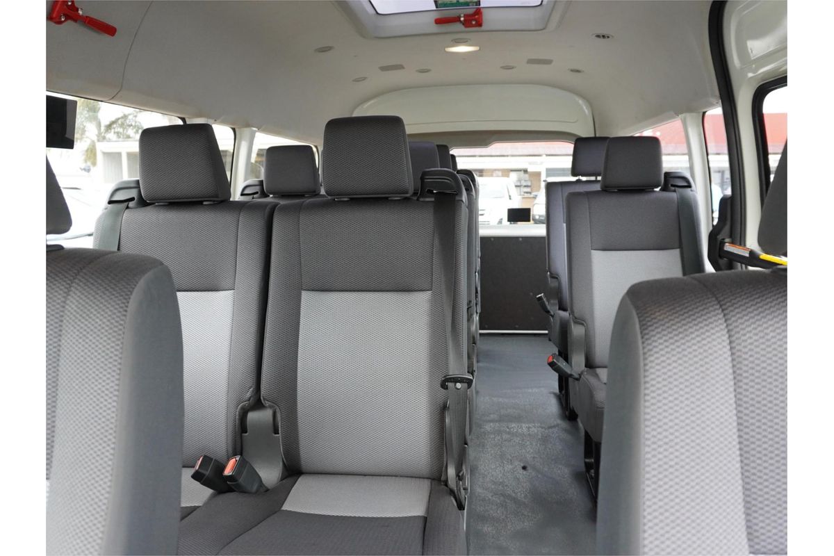 2019 Toyota Hiace Commuter GDH322R