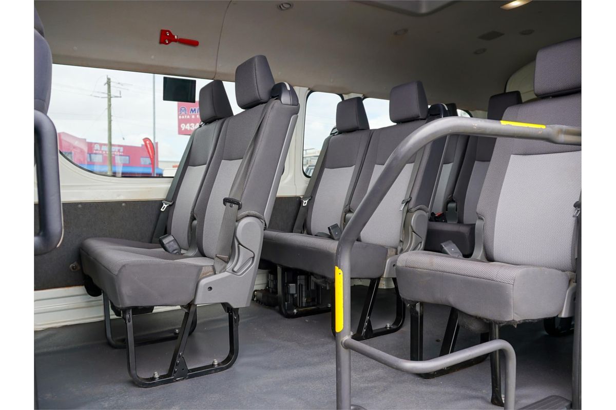 2019 Toyota Hiace Commuter GDH322R