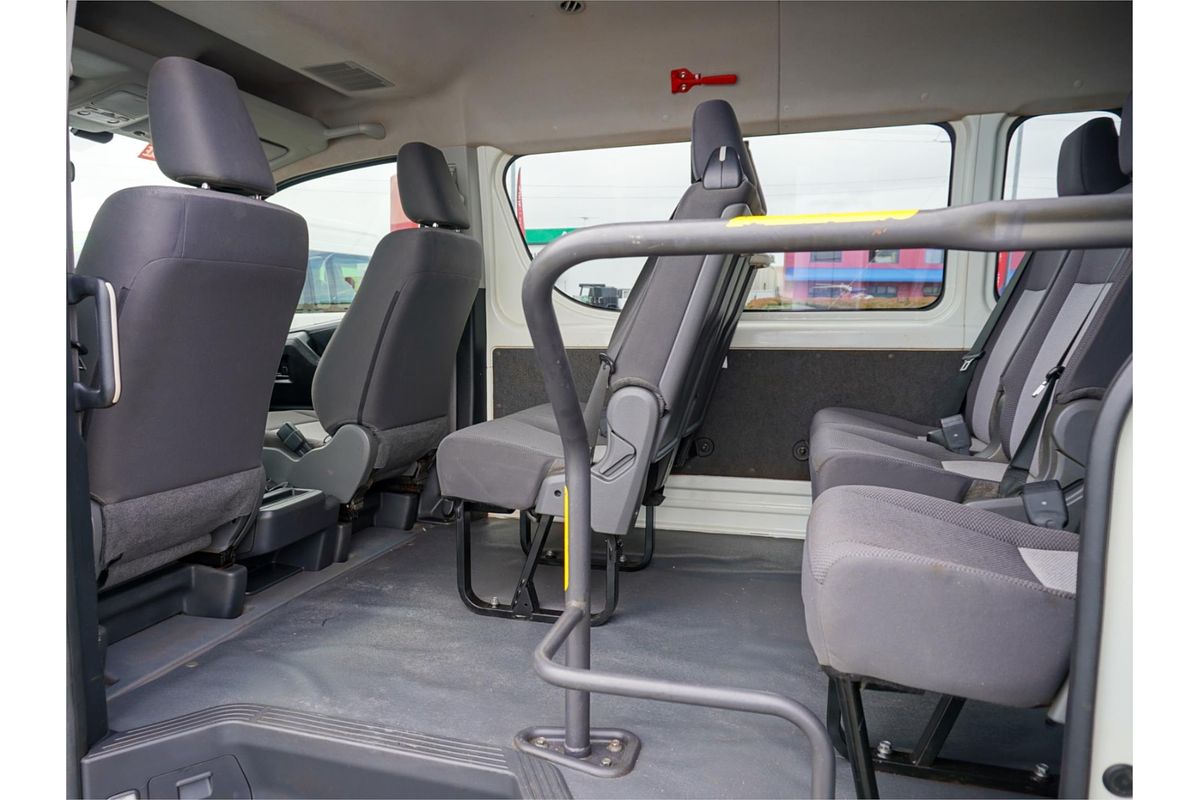 2019 Toyota Hiace Commuter GDH322R