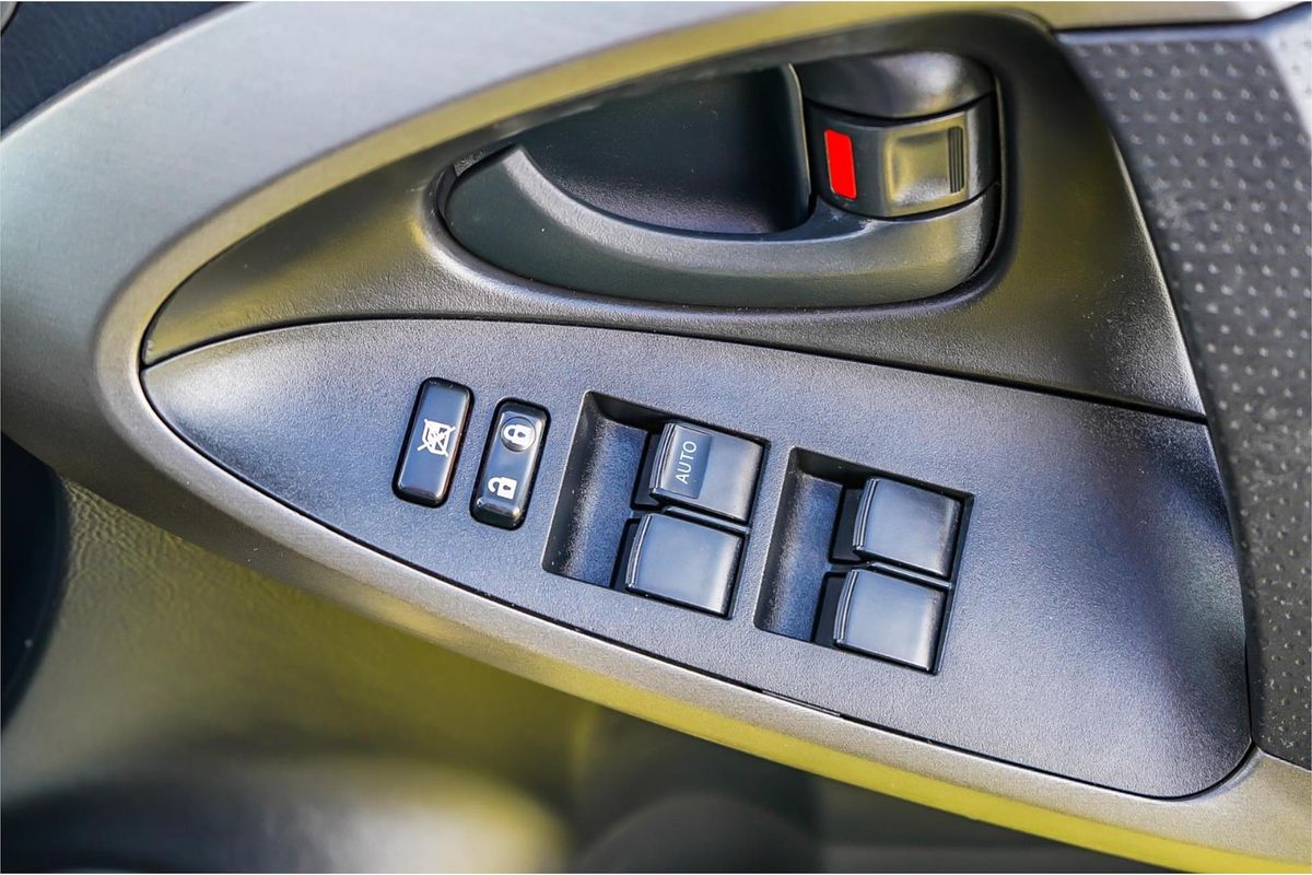 2008 Toyota RAV4 Cruiser L ACA33R