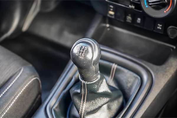 2018 Toyota Hilux SR GUN126R 4X4