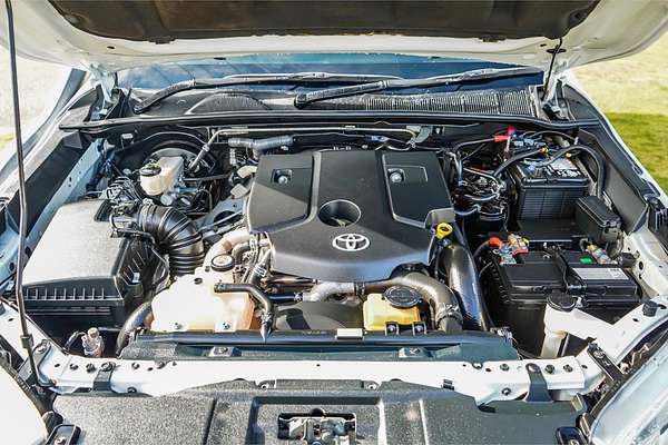 2018 Toyota Hilux SR GUN126R 4X4
