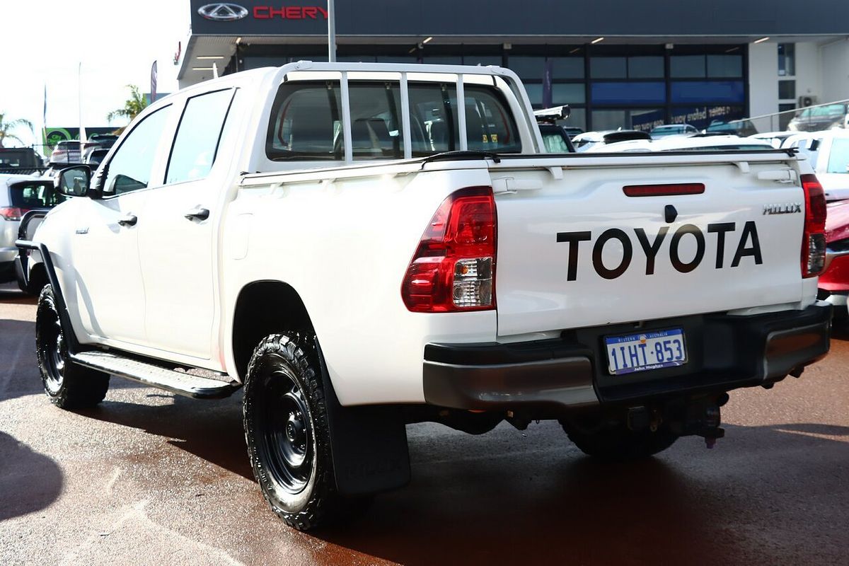 2018 Toyota Hilux Workmate GUN125R 4X4