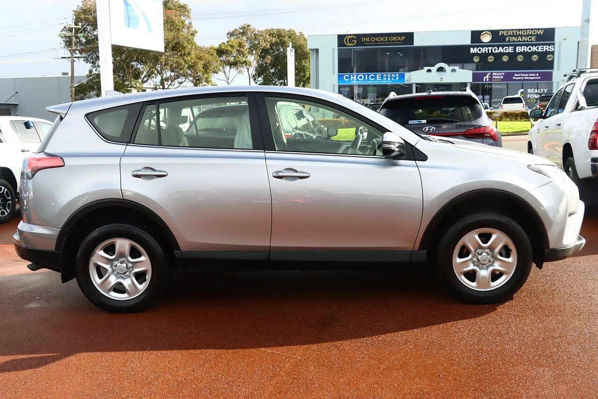 2018 Toyota RAV4 GX ASA44R