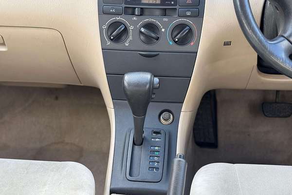 2002 Toyota Corolla Ascent ZZE122R