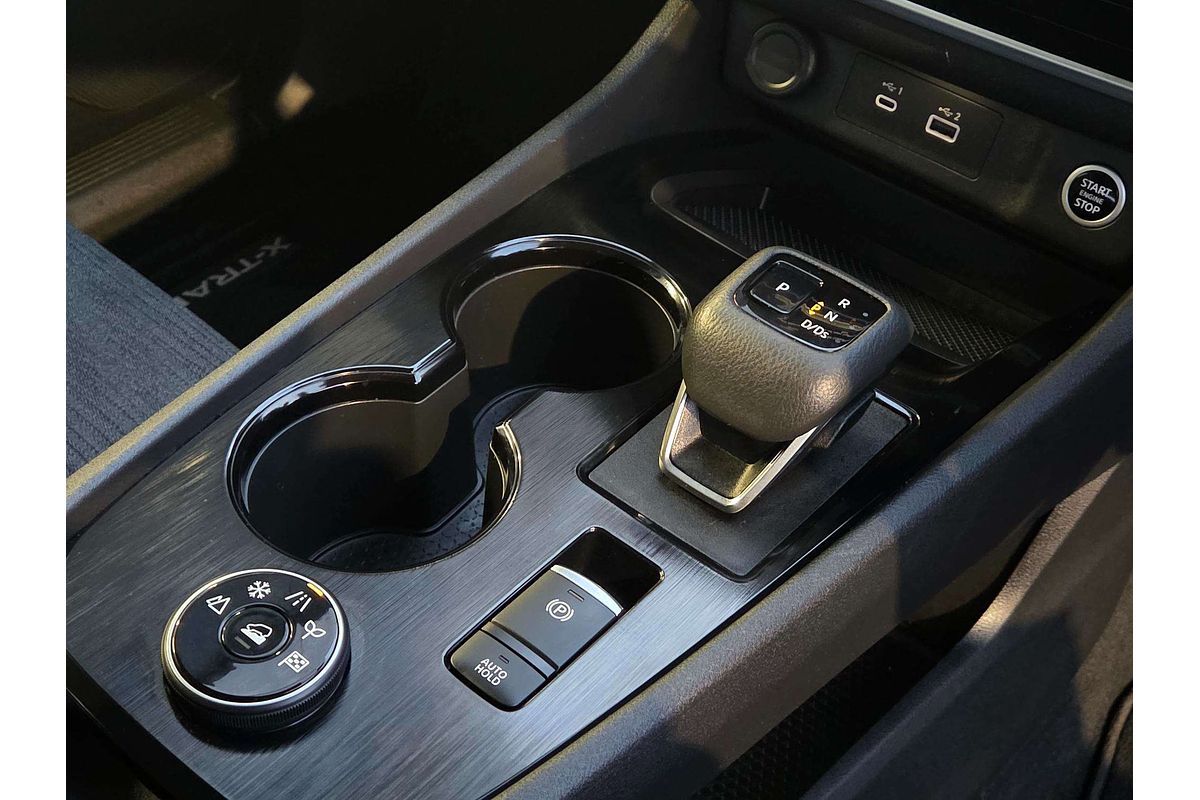 2024 Nissan X-TRAIL ST T33