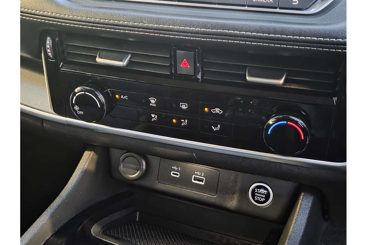 2024 Nissan X-TRAIL ST T33