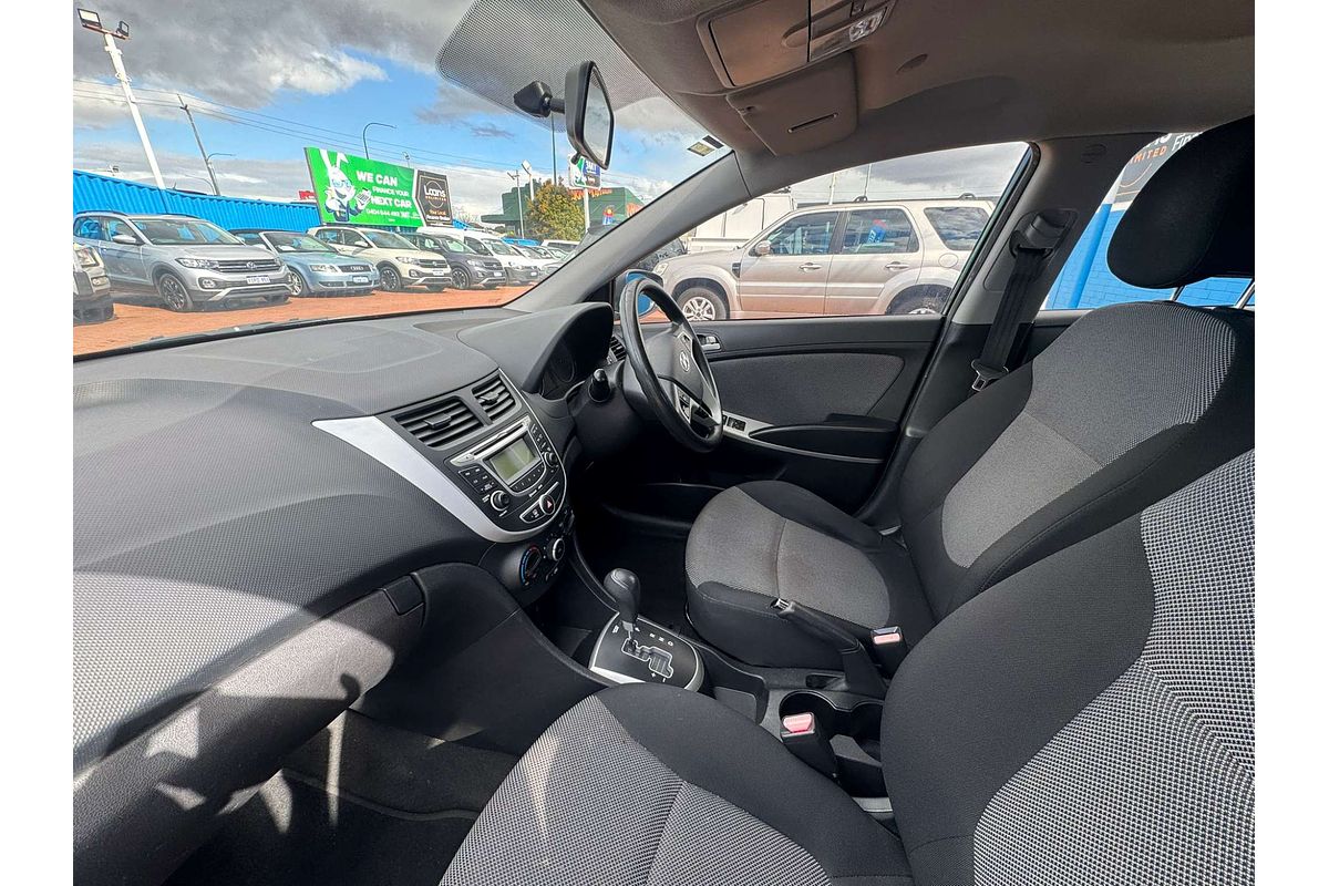 2012 Hyundai Accent Active RB