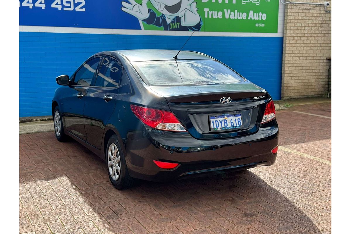 2012 Hyundai Accent Active RB