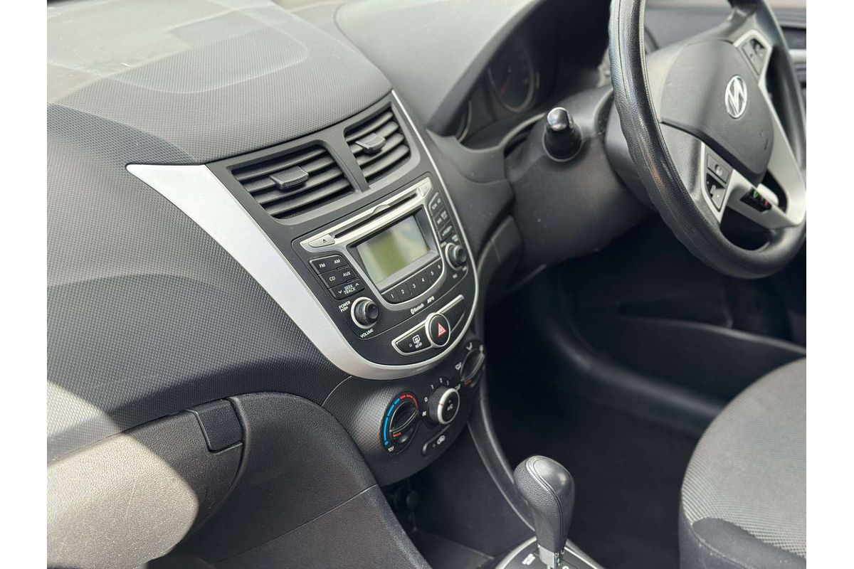 2012 Hyundai Accent Active RB