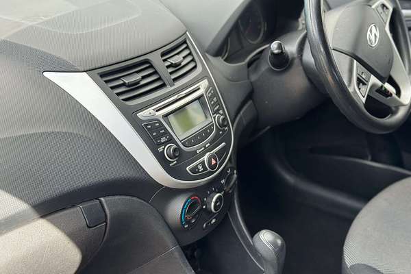 2012 Hyundai Accent Active RB