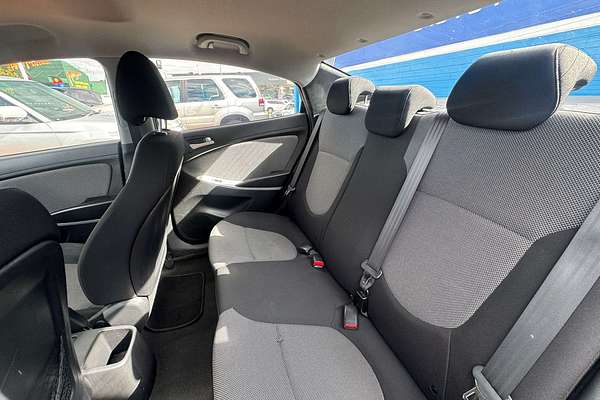 2012 Hyundai Accent Active RB
