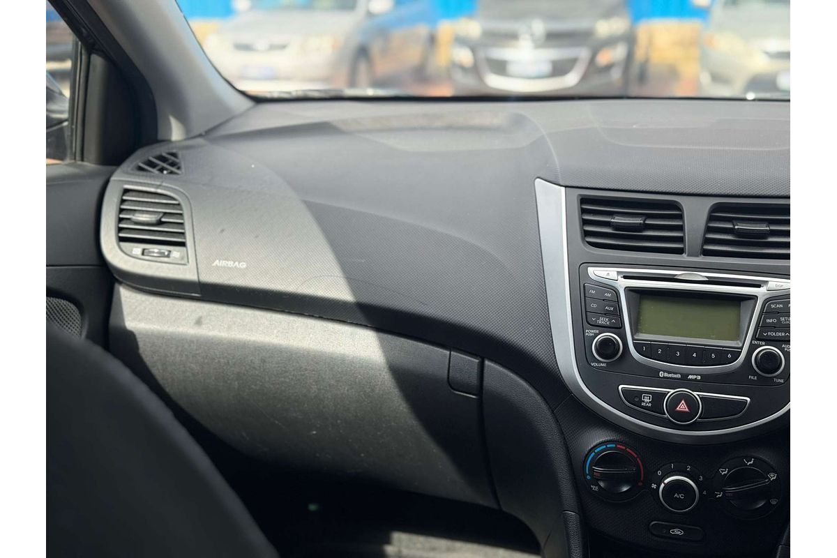 2012 Hyundai Accent Active RB
