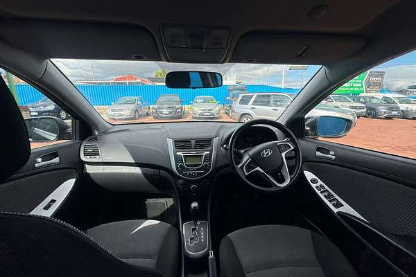 2012 Hyundai Accent Active RB