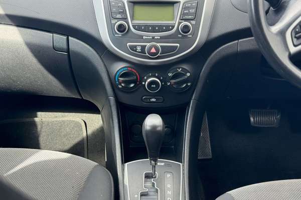 2012 Hyundai Accent Active RB