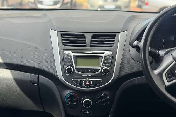 2012 Hyundai Accent Active RB