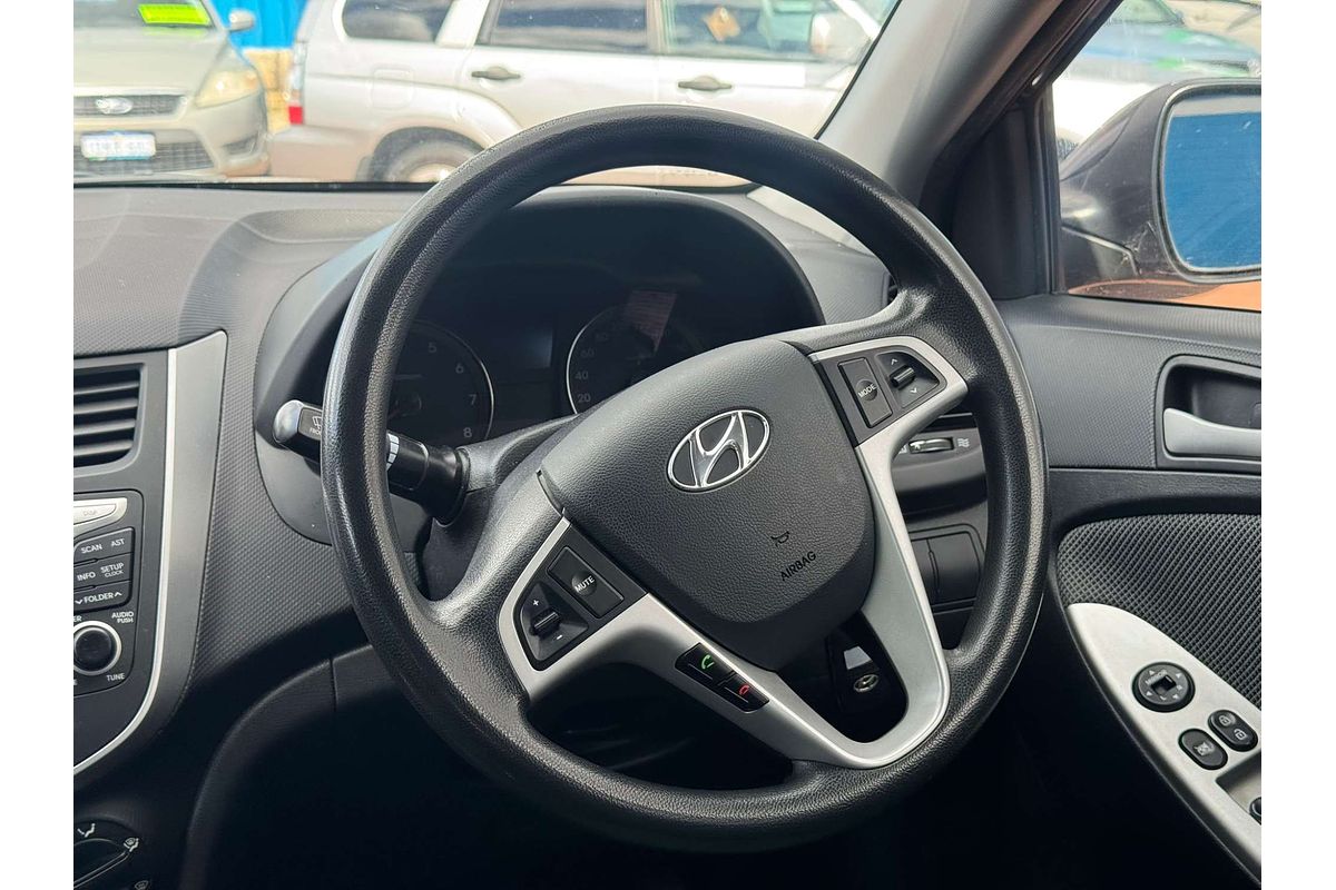 2012 Hyundai Accent Active RB