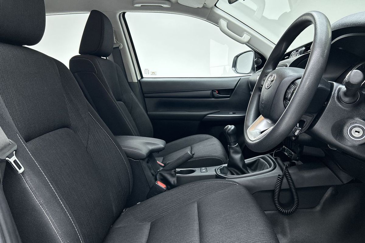 2021 Toyota Hilux SR GUN126R 4X4