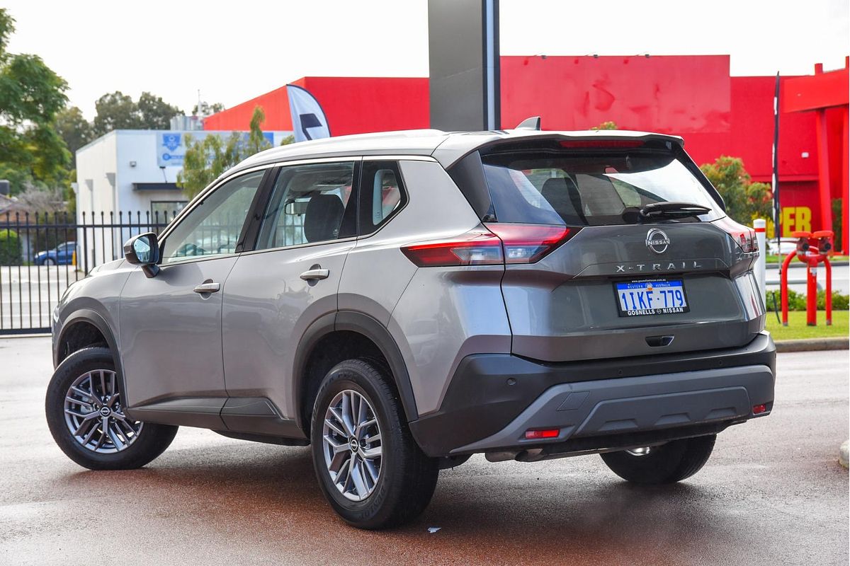 2024 Nissan X-TRAIL ST T33