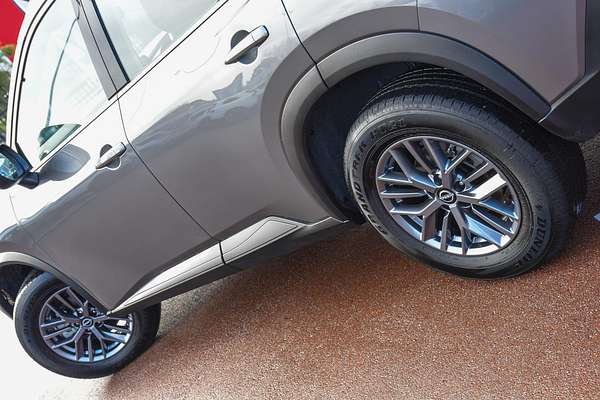 2024 Nissan X-TRAIL ST T33