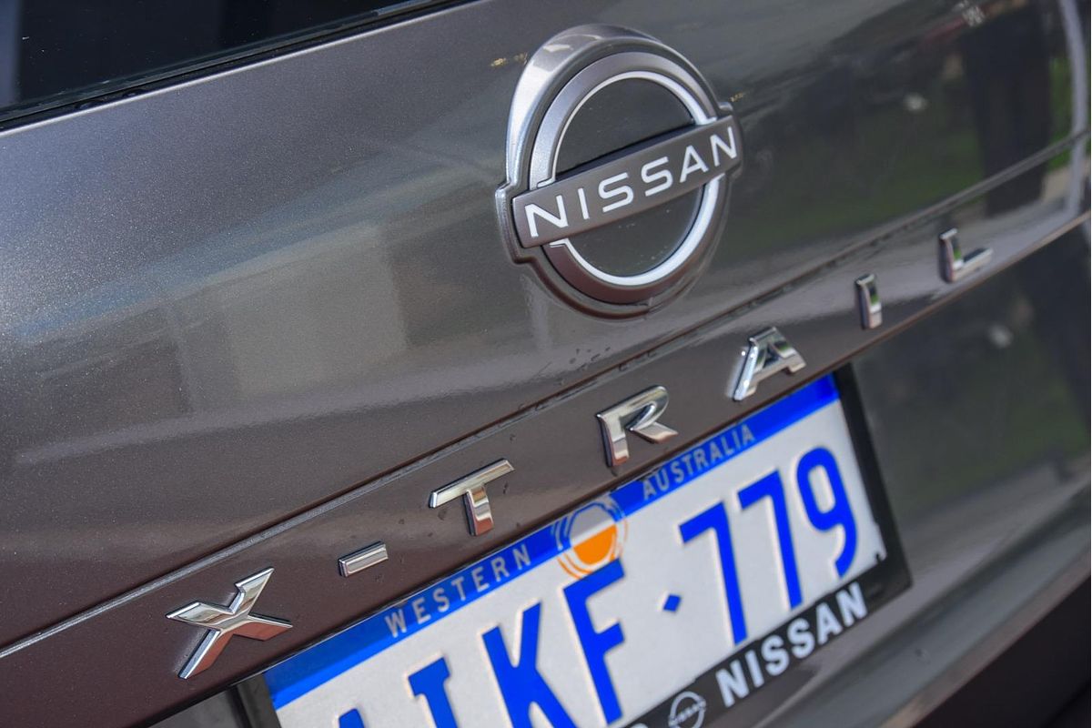 2024 Nissan X-TRAIL ST T33