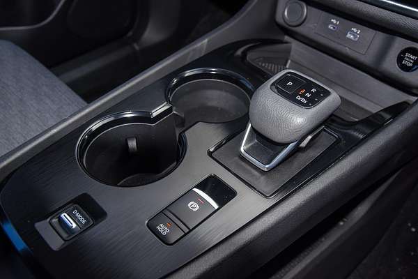 2024 Nissan X-TRAIL ST T33