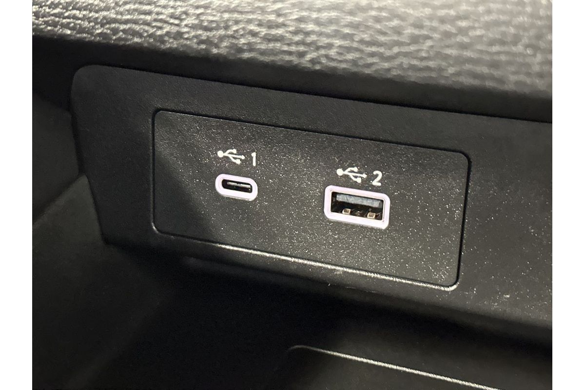 2024 Mitsubishi Outlander LS ZM