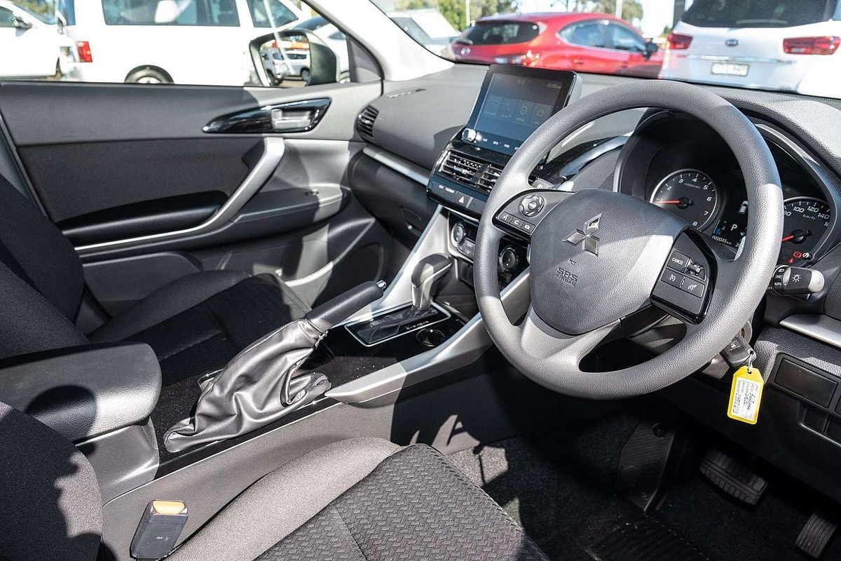 2024 Mitsubishi Eclipse Cross ES YB