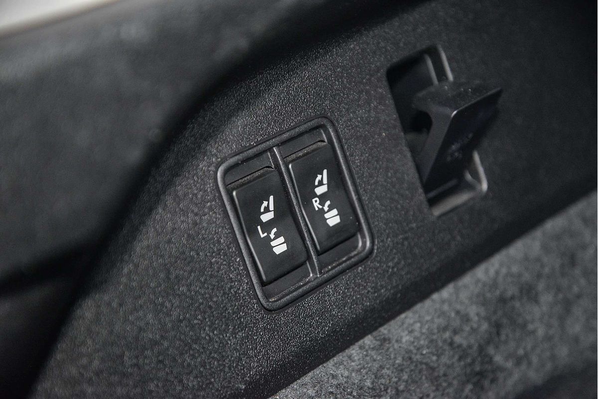 2020 Lexus RX RX450hL Luxury GYL26R