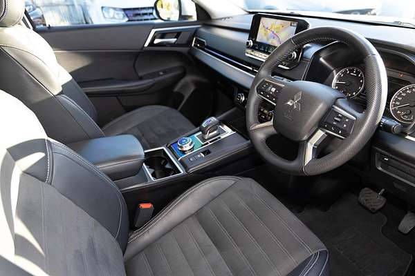 2023 Mitsubishi Outlander Aspire ZM
