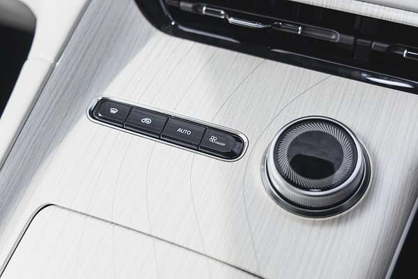 2024 Geely EX5 Inspire E245