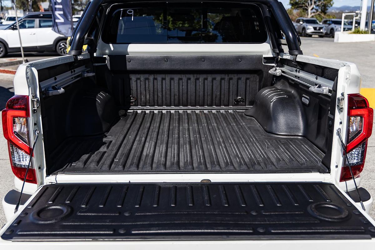 2023 Nissan Navara PRO-4X Warrior D23 4X4