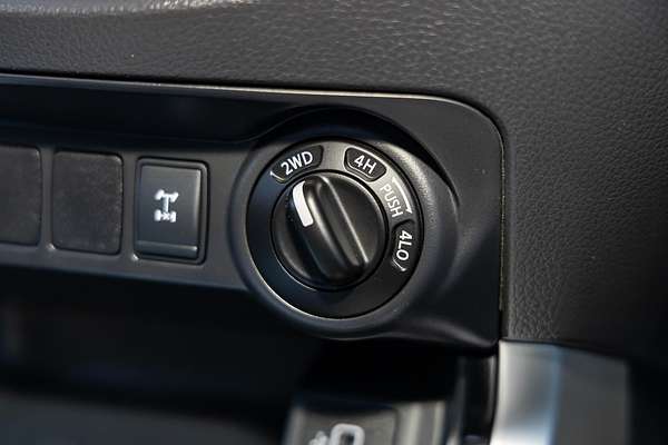 2019 Nissan Navara ST D23 Series 4 4X4