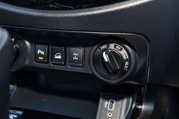 2023 Nissan Navara PRO-4X Warrior D23 4X4